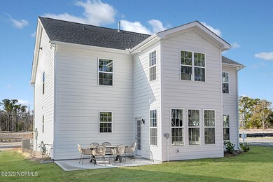 27 Back Exterior
