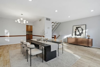 184 Rawson Rd, Brookline, MA 02445 - photo 4