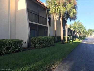 12501 Mcgregor Blvd unit 10, Fort Myers, FL 33919 - photo 4