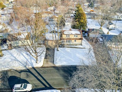 02-3681 Upper 73rd Street East-2