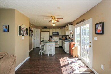 1612 Turning Leaf Dr, Franklin, IN 46131 - photo 7