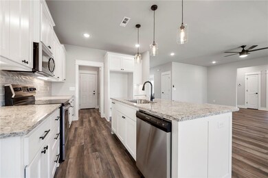 46 Overton Dr, Bella Vista, AR 72714 - photo 6