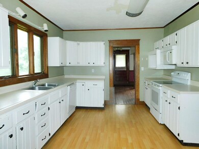 127 Pleasant St, Dover Foxcroft, ME 04426 - photo 5