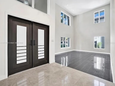 15945 NW 82nd Ct, Hialeah, FL 33016 - photo 4