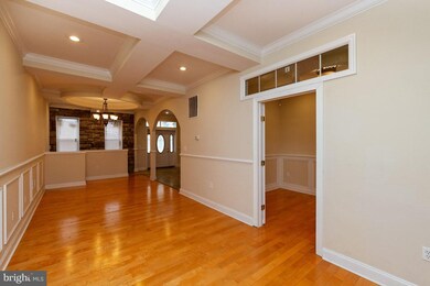 2454 Lakeview Ave, Baltimore, MD 21217 - photo 5