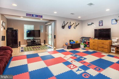 12004 Kemps Landing Cir, Manassas, VA 20109 - photo 7