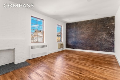 108 Perry St unit 4A, New York, NY 10014 - photo 2