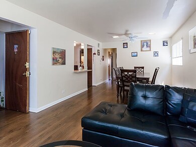 6155 N Sacramento Ave, Chicago, IL 60659 - photo 3