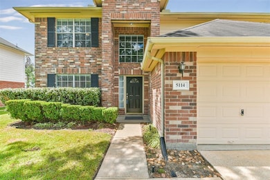 5114 Lockhart Dr, Pearland, TX 77584 - photo 2