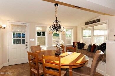 1539 Townley Breakfast Room