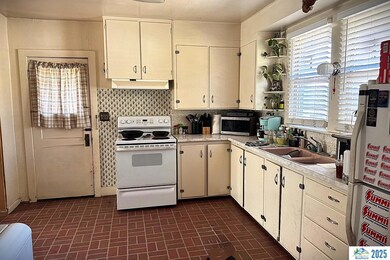 130 S Spring St, Susanville, CA 96130 - photo 6