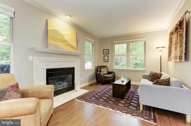 2046 Hanson Ln, Woodbridge, VA 22191 - photo 6
