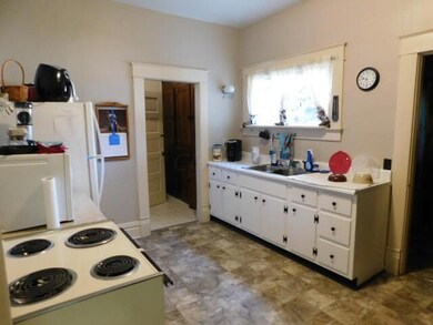 340 W Main St, Logan, OH 43138 - photo 5