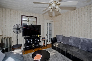 676 Front St, Chicopee, MA 01013 - photo 5