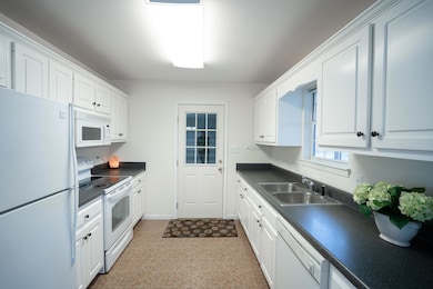 411 Barberry Dr NW, Cleveland, TN 37312 - photo 4