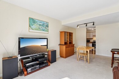 10 Pleasant St unit 202, Lynn, MA 01902 - photo 4