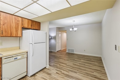 22976 Maple Ridge Rd unit B 105, North Olmsted, OH 44070 - photo 7