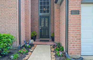 8227 Polished Stone Cir, Houston, TX 77095 - photo 3