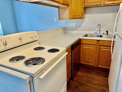 936 Heights Blvd unit 5, Houston, TX 77008 - photo 5