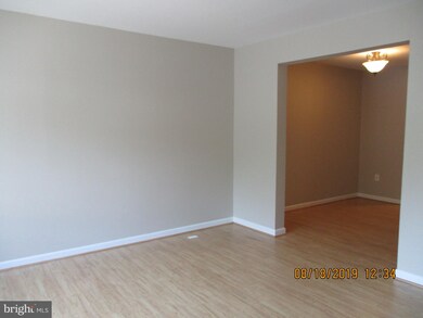 3044 Winter Pine Ct, Fairfax, VA 22031 - photo 7