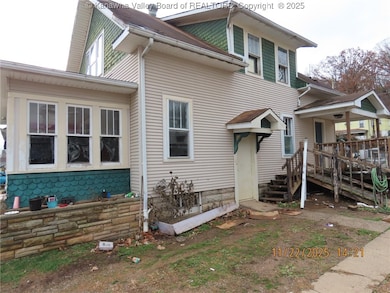 715 Camden Ave, Parkersburg, WV 26101 - photo 4