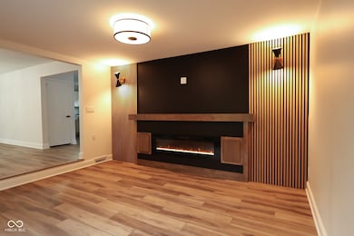 621 E 111th St, Indianapolis, IN 46280 - photo 4