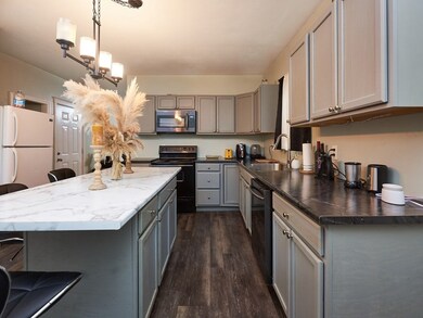 119 May St, Worcester, MA 01602 - photo 6