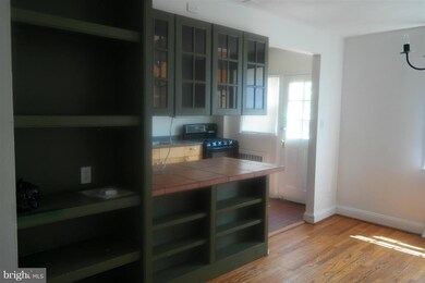 3811 Rexmere Rd, Baltimore, MD 21218 - photo 4