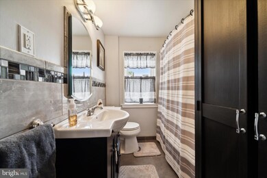 2947 Eastburn Ave, Broomall, PA 19008 - photo 7