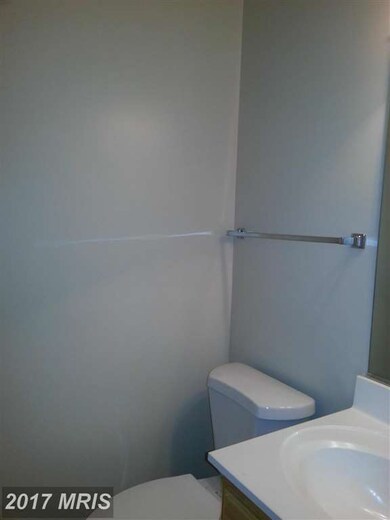 3817 Chesterwood Dr unit NONE, Silver Spring, MD 20906 - photo 5