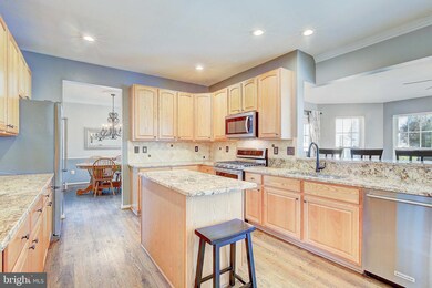 2420 Arapaho Way, Gambrills, MD 21054 - photo 3