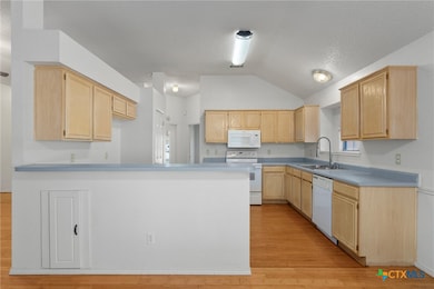 5004 Lindsey Dr, Killeen, TX 76542 - photo 4