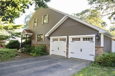 4 Eastgate Dr, Coventry, RI 02816 - photo 2