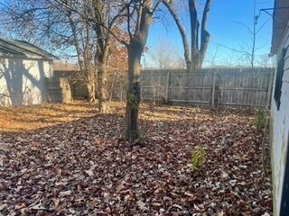 103 Sparrow Rd, Carpentersville, IL 60110 - photo 4