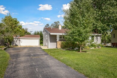 122 Pecos Cir, Carpentersville, IL 60110 - photo 3