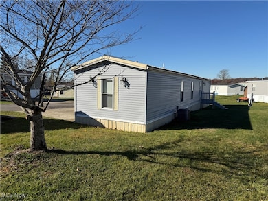 253 Lara Dr, Zanesville, OH 43701 - photo 4