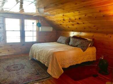 Bedroom, Primary