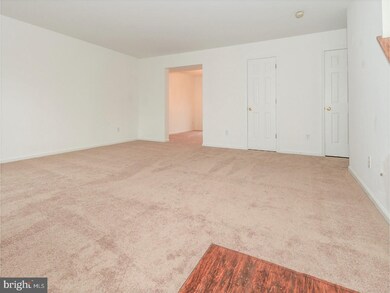 110 Richmond Ct, Harleysville, PA 19438 - photo 2
