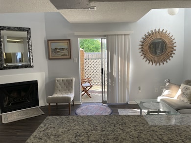 Enjoy the cute patio to relax and barbeque  for friends and family