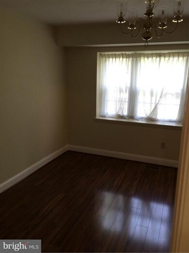 4908 Rocky Spring Ln, Bowie, MD 20715 - photo 4