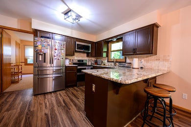 9015 S 84th St, Franklin, WI 53132 - photo 7