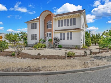 1600 Bay Blvd