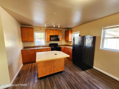 1128 N 5th St unit Rear, Stroudsburg, PA 18360 - photo 3