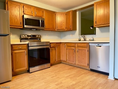 45 Ben Franklin Dr unit T1, Franklin, NJ 07416 - photo 3