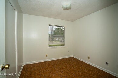 110 Lassere Circle-02260