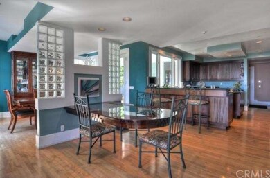 spacious, bright and open kitchen and breakfast no