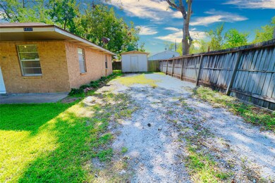 14318 Brownsville St, Houston, TX 77015 - photo 4