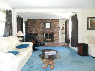 61 Karlyn Rd, Weymouth, MA 02188 - photo 2