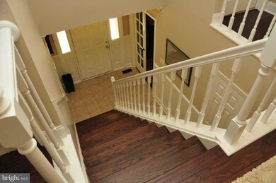 17320 Pickwick Dr, Purcellville, VA 20132 - photo 7