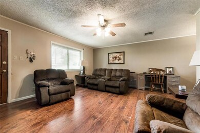 1005 N Spikes Rd, Corsicana, TX 75110 - photo 5